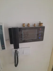 برق کار و برقکش ملایر 4